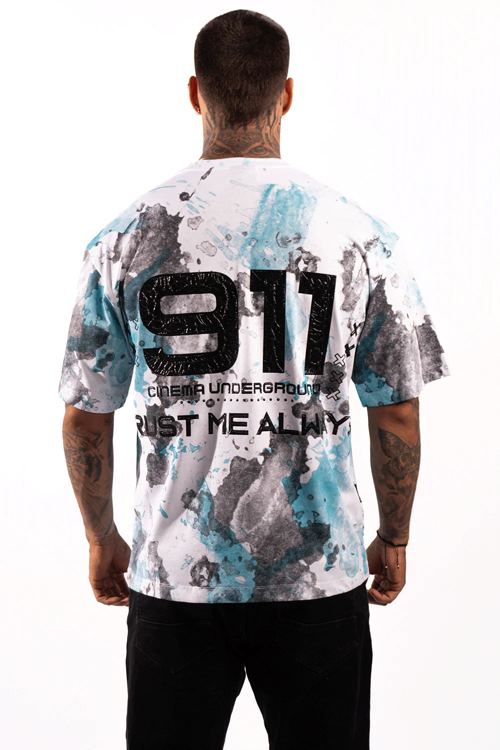 Playera Oversize Boxy Fit Trust Me 911