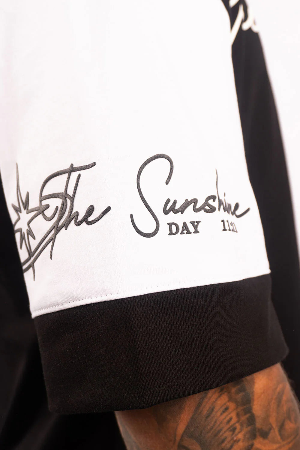 Playera Oversize Boxy Fit The Sunshine 11:11